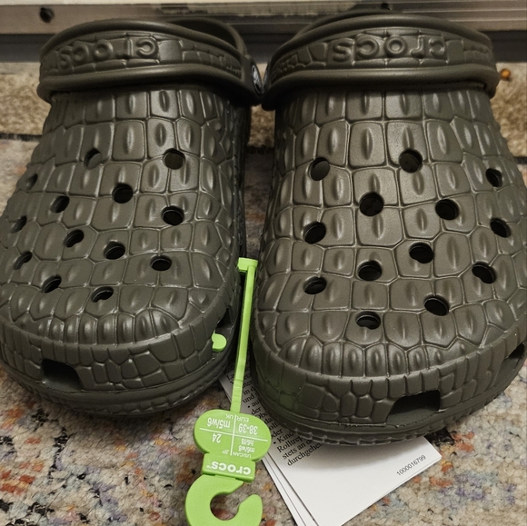 Crocks - Picture 4 of 4